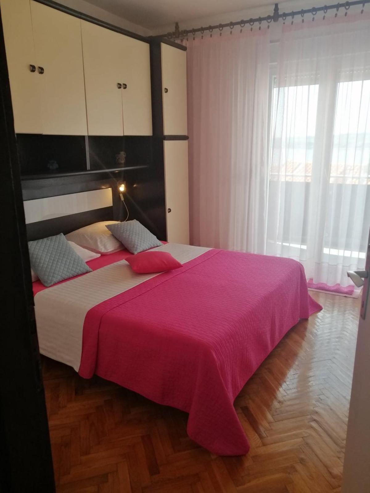Apartments Ema Crikvenica Esterno foto
