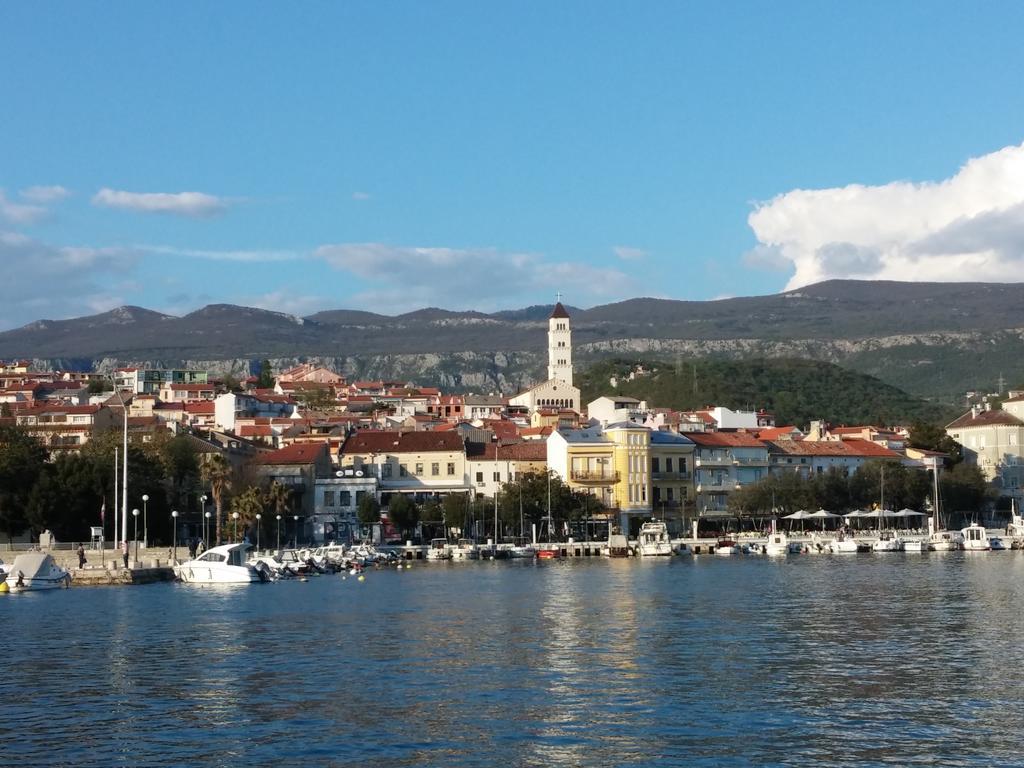 Apartments Ema Crikvenica Esterno foto